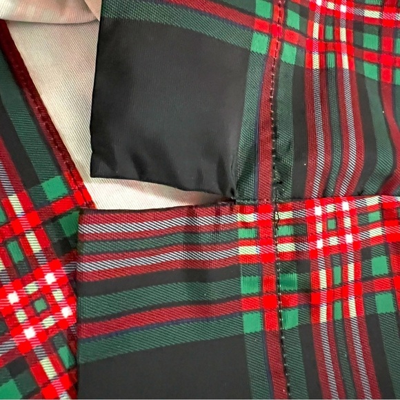 Free Assembly Cute women multi color top with bell sleeves, slit sides. Size S - Picture 9 of 13